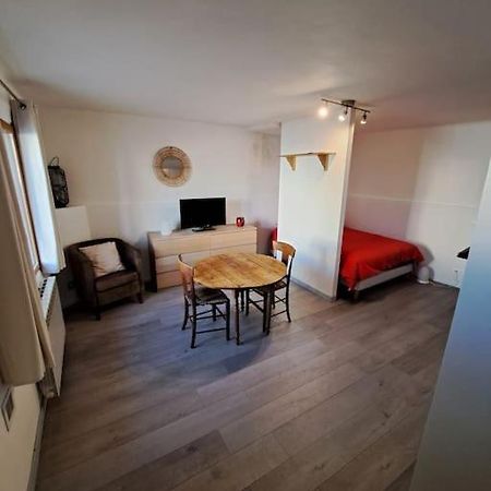 Le Studio De La Place Chalier LʼIsle-sur-la-Sorgue Eksteriør billede